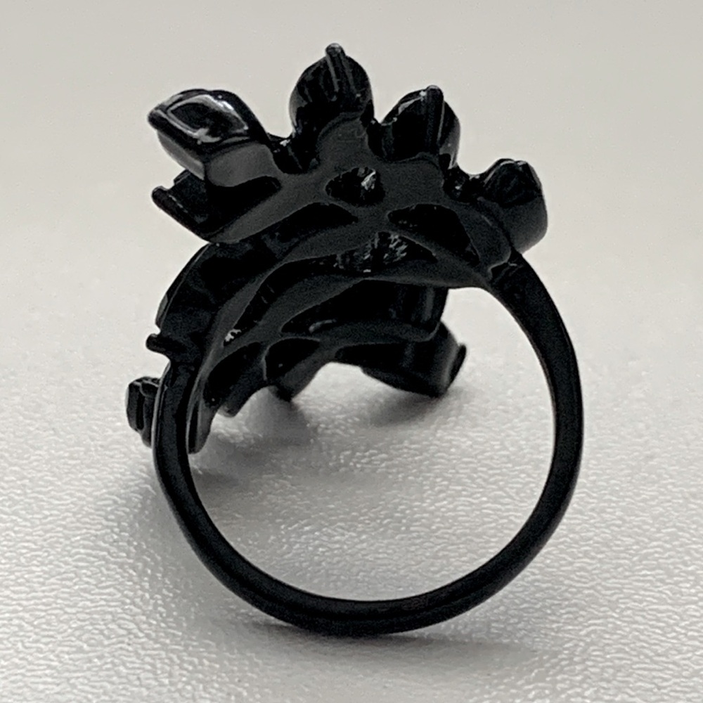 Women’s Black Double Ivy Leaf Ring Size 8 - Picture 5 of 8